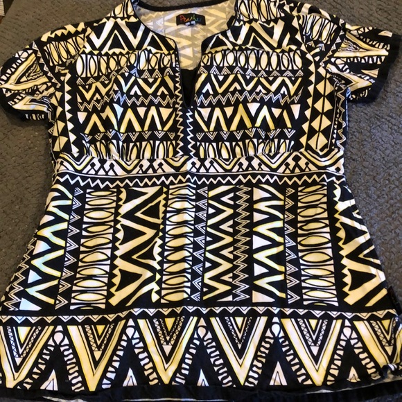 Scrub top bundle - Picture 6 of 8